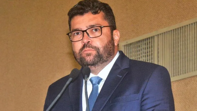 Deputado baiano é alvo da Polícia Federal por envolvimento em desvio de recursos para Educação