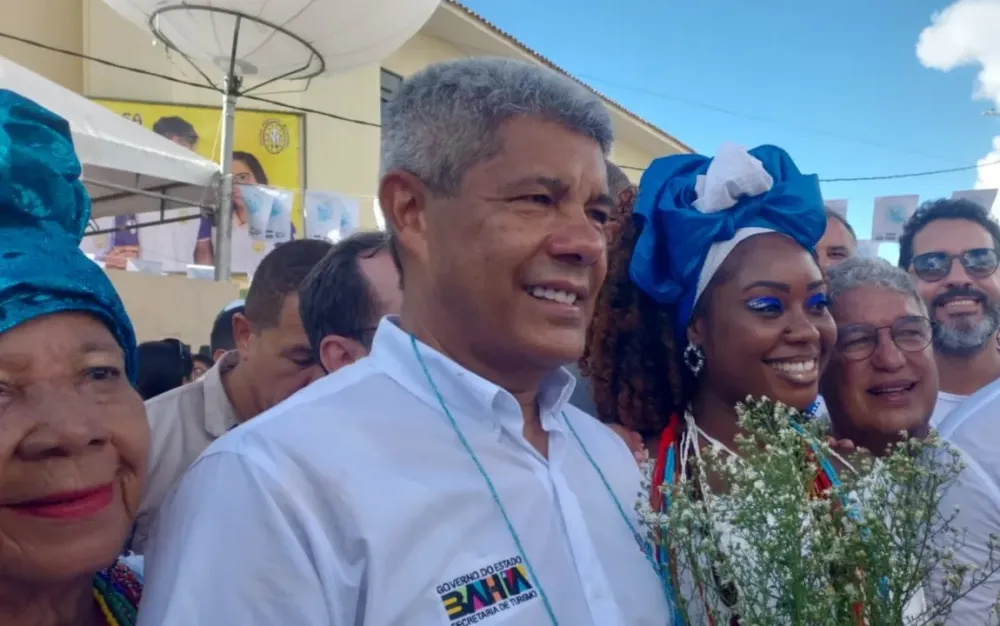 Jerônimo diz ter pedido a Iemanjá “paz e dignidade” a população