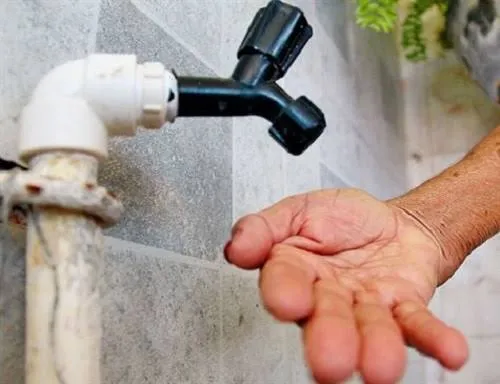 Fornecimento de água é interrompido em Irecê e região para serviço emergencial 
