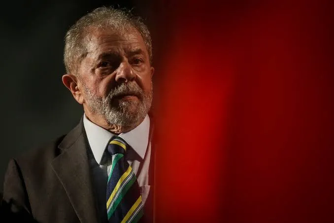 Aprovação de Lula cai para 24%, menor patamar em seus três mandatos, diz Datafolha