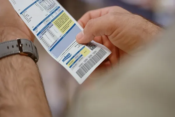 Embasa alerta para golpes em meios digitais