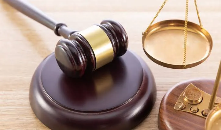 Homem é condenado a 22 anos de prisão por crime de feminicídio em Lapão 