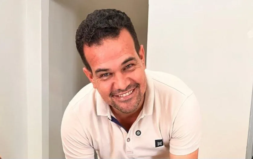 Dadê entrega reforma de escola em tempo integral em Barro Alto