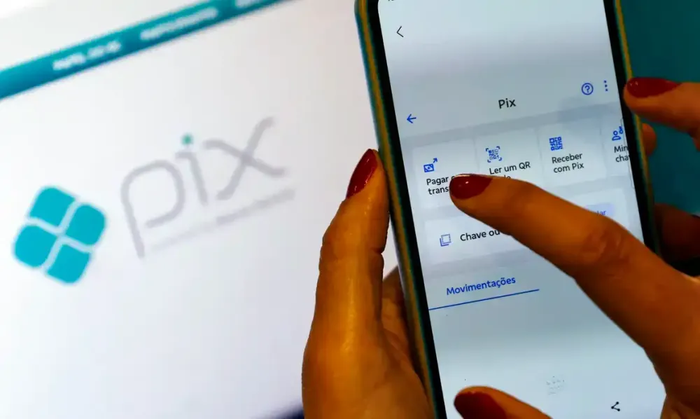Como é a nova regra do PIX que pode ajudar a inibir golpes